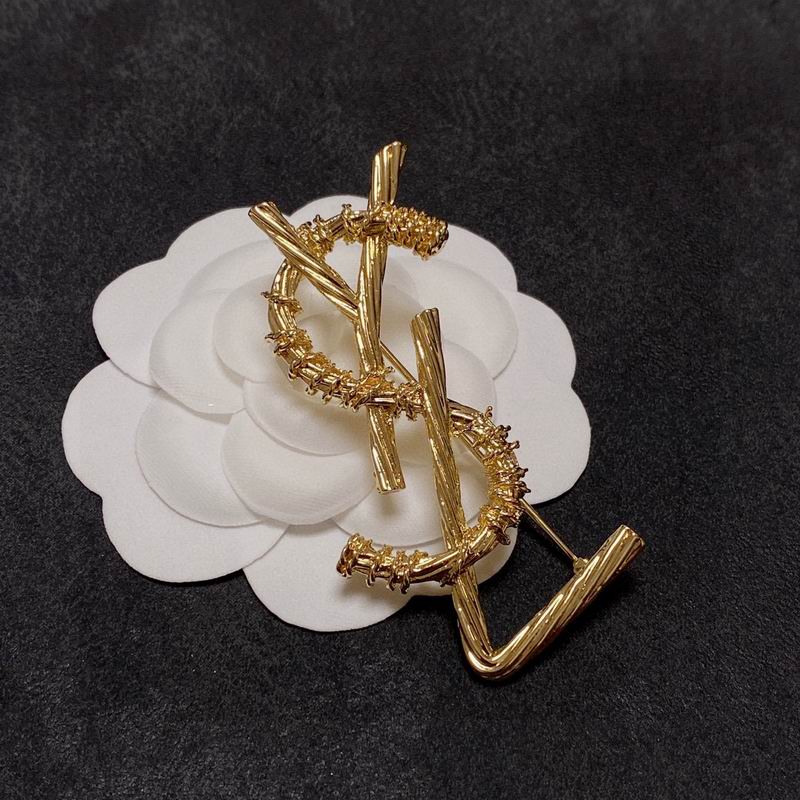 YSL Brooch 9lyr10 (1)